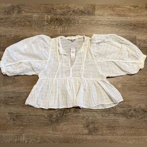 American Eagle Outfitters White Peasant Blouse